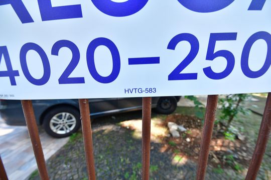 Placa de kitnet/studio para alugar com 1 quarto, 30m² em Cidade Universitária, Campinas