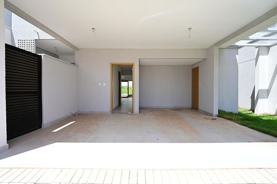 Casa de Condomínio para alugar com 4 quartos, 200m² em Jardins Lyon, Aparecida de Goiânia