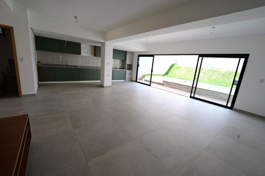Casa de Condomínio para alugar com 4 quartos, 200m² em Jardins Lyon, Aparecida de Goiânia