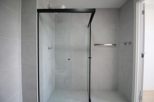 Banheiro Adaptado de apartamento para alugar com 2 quartos, 35m² em Vila Andrade, São Paulo