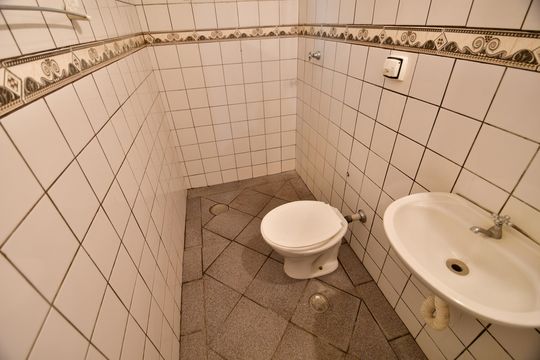 Banheiro de kitnet/studio para alugar com 1 quarto, 35m² em Cidade Universitária, Campinas