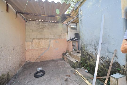 Garagem de casa para alugar com 2 quartos, 60m² em Vila Nhocuné, São Paulo