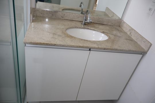 Banheiro de apartamento para alugar com 1 quarto, 35m² em Vila Prudente, São Paulo