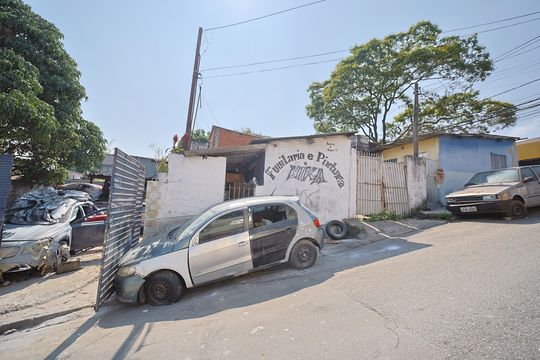 Casa à venda com 5 quartos, 400m² em Vila Nhocuné, São Paulo