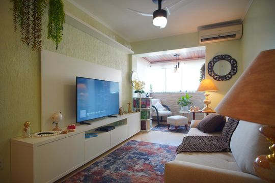Apartamento à venda com 2 quartos, 60m² em São Sebastião, Porto Alegre
