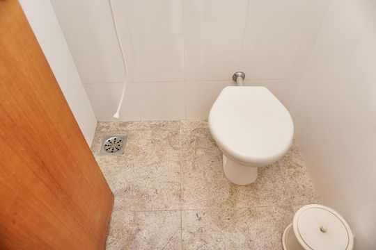 DCE completo  de casa à venda com 5 quartos, 330m² em Alto Caiçaras, Belo Horizonte