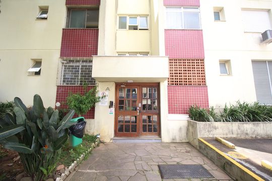 Fachada do bloco de apartamento para alugar com 1 quarto, 66m² em Jardim do Salso, Porto Alegre
