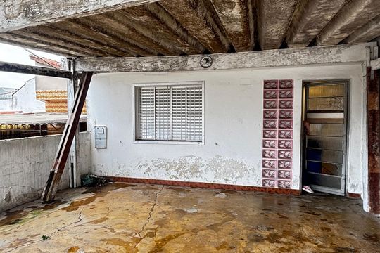 Casa à venda com 2 quartos, 200m² em Vila Valparaíso, Santo André