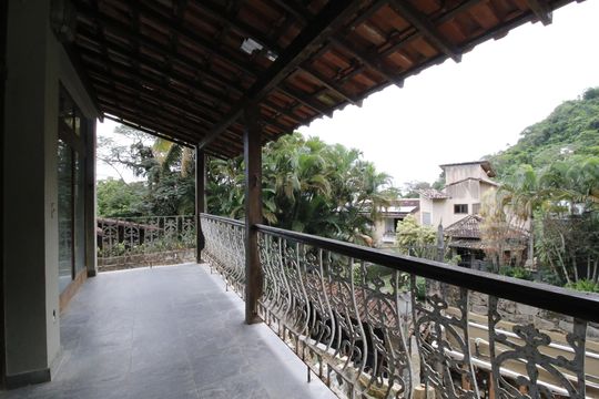 Varanda do quarto 6 de casa para alugar com 5 quartos, 500m² em Jacarepaguá, Rio de Janeiro