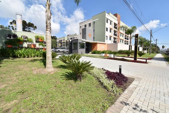 Fachada do Condomínio de apartamento para alugar com 3 quartos, 65m² em Hauer, Curitiba