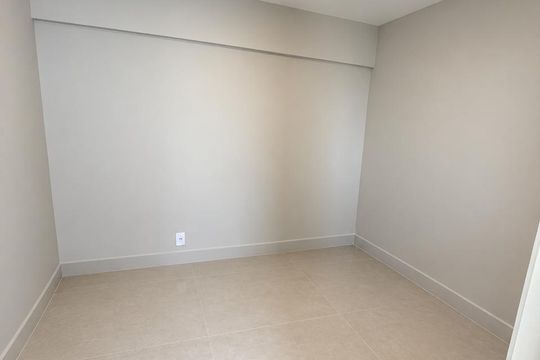 Quarto de Serviço de apartamento para alugar com 4 quartos, 132m² em Jardim Branca Flor, Embu das Artes