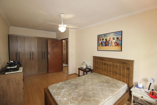 Quarto 1 de casa para alugar com 2 quartos, 170m² em Santana, São Paulo