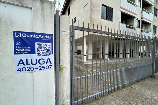 Placa de apartamento para alugar com 5 quartos, 184m² em Lagoa da Conceição, Florianópolis