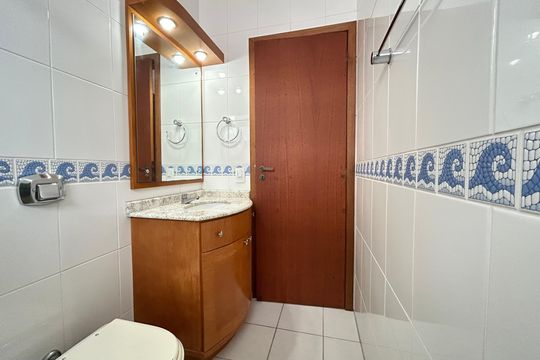 Banheiro  de apartamento para alugar com 5 quartos, 184m² em Lagoa da Conceição, Florianópolis