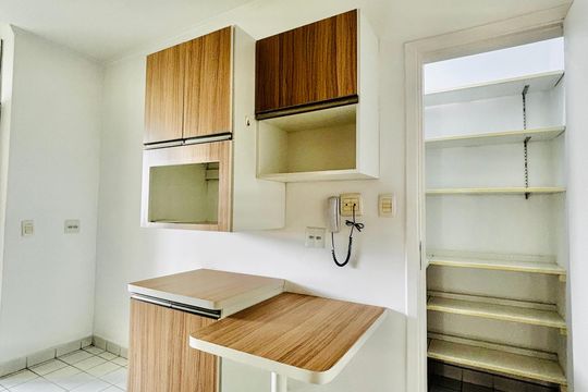 Cozinha  de apartamento para alugar com 4 quartos, 153m² em Alphaville Industrial, Barueri