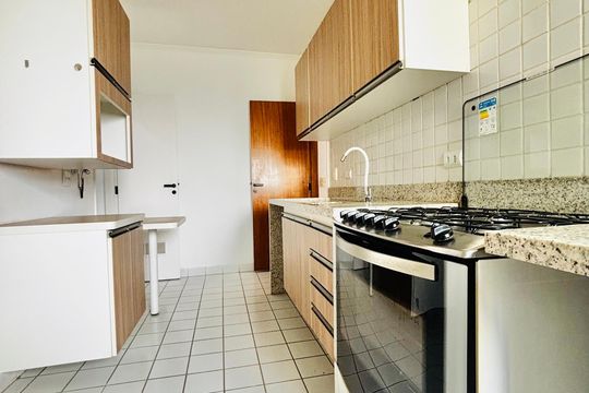 Cozinha  de apartamento para alugar com 4 quartos, 153m² em Alphaville Industrial, Barueri