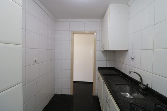 Cozinha de apartamento para alugar com 3 quartos, 65m² em Vila Alpina, São Paulo