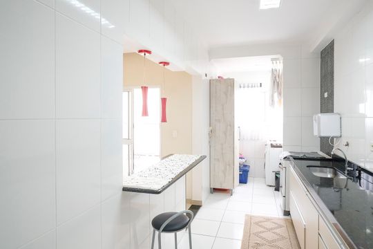 Cozinha de apartamento à venda com 2 quartos, 74m² em Santa Maria, São Caetano do Sul