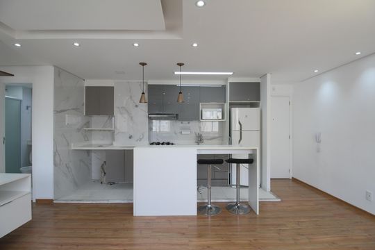 Sala e Cozinha de apartamento à venda com 1 quarto, 40m² em Paraíso do Morumbi, São Paulo