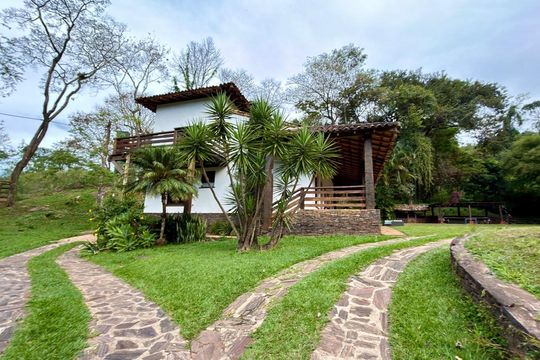 Casa de Condomínio à venda com 4 quartos, 250m² em Residencial Europa, Nova Lima