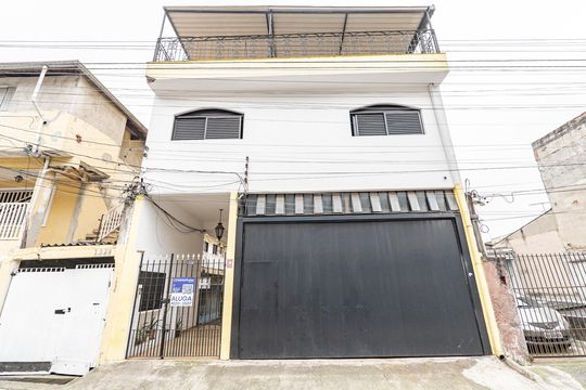 Fachada de casa para alugar com 2 quartos, 42m² em Vila Brasilina, São Paulo