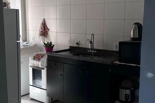 Cozinha de apartamento à venda com 2 quartos, 52m² em Parque Campo Bonito, Indaiatuba