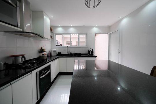 Cozinha de casa para alugar com 1 quarto, 102m² em Vila Rui Barbosa, São Paulo