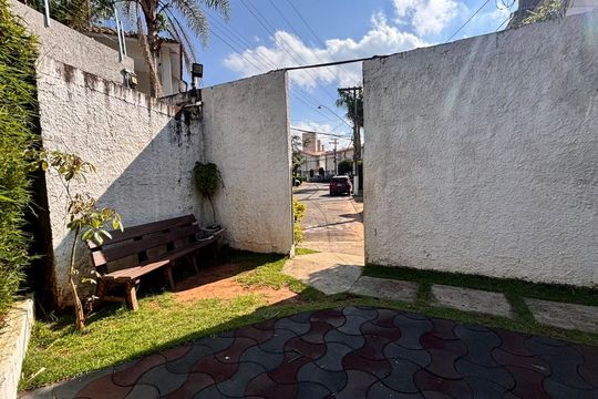 Casa de Condomínio para alugar com 2 quartos, 60m² em Jardim Barro Branco, Cotia