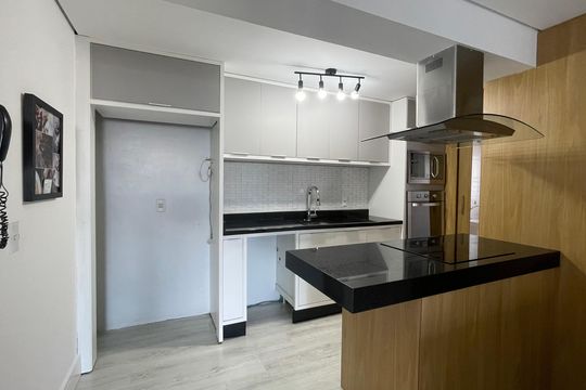 Cozinha de apartamento para alugar com 3 quartos, 80m² em Praia Comprida, São José