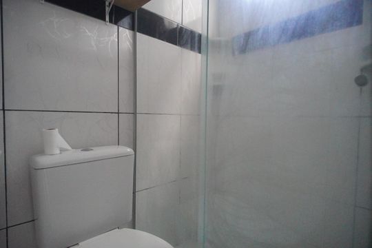 Banheiro de apartamento para alugar com 1 quarto, 40m² em Santos Dumont, São Leopoldo