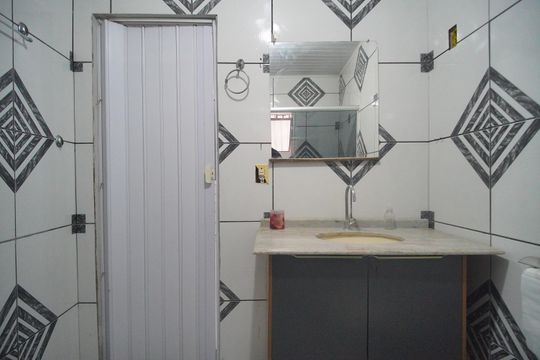 Banheiro de apartamento para alugar com 1 quarto, 50m² em Santos Dumont, São Leopoldo