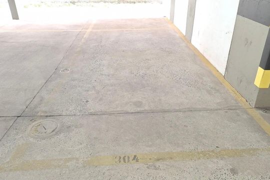 Garagem de apartamento para alugar com 3 quartos, 78m² em Carlos Prates, Belo Horizonte
