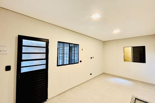 Sala/Cozinha de apartamento para alugar com 1 quarto, 25m² em Vila Uniao(zona Leste), São Paulo