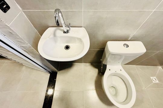 Banheiro de apartamento para alugar com 1 quarto, 25m² em Vila Uniao(zona Leste), São Paulo