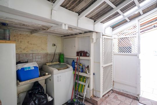 Área de serviço de casa à venda com 2 quartos, 90m² em Barcelona, São Caetano do Sul