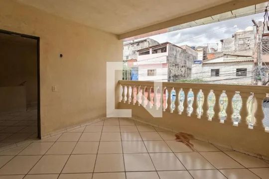 Varanda de casa à venda com 5 quartos, 180m² em Jardim Maracana, São Paulo