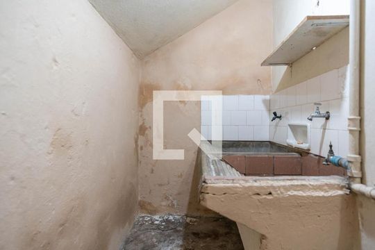 Área externa de casa à venda com 5 quartos, 180m² em Jardim Maracana, São Paulo