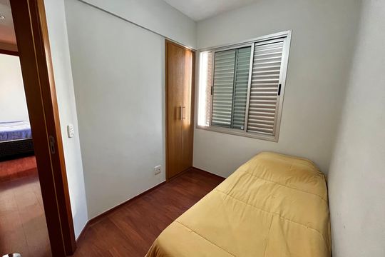 Quarto 1 de apartamento para alugar com 3 quartos, 77m² em Ipiranga, Belo Horizonte