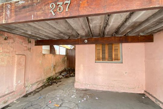 Terreno  de casa à venda com 1 quarto, 250m² em Vila Salete, São Paulo