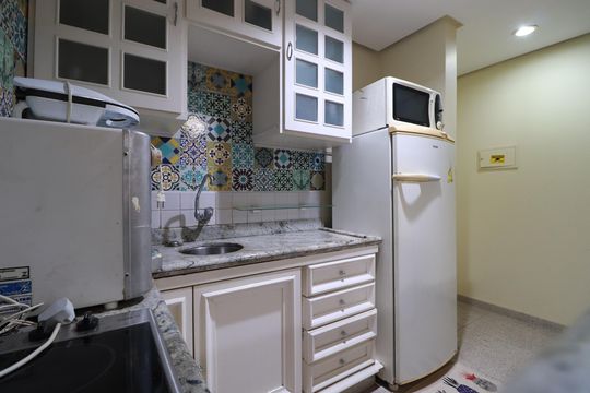 Cozinha  de apartamento para alugar com 1 quarto, 50m² em Centro, Ribeirão Preto