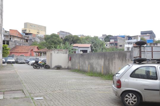 Garagem de apartamento para alugar com 2 quartos, 39m² em Guaianases, São Paulo