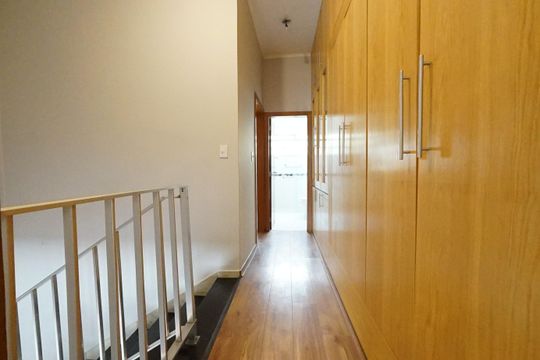 Corredor de casa para alugar com 2 quartos, 270m² em Vila Mariana, São Paulo