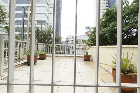 Vista de casa para alugar com 2 quartos, 270m² em Vila Mariana, São Paulo