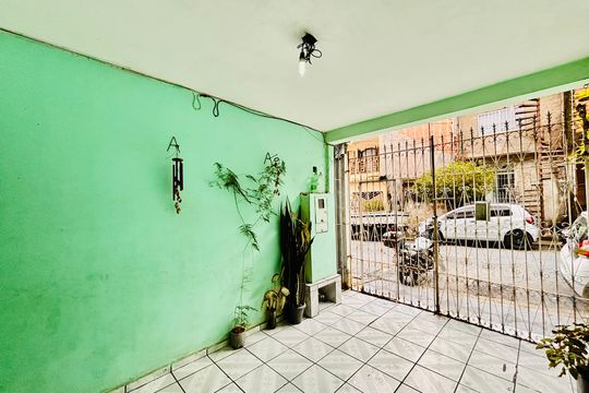 Garagem de casa para alugar com 3 quartos, 59m² em Conjunto Residencial José Bonifácio, São Paulo