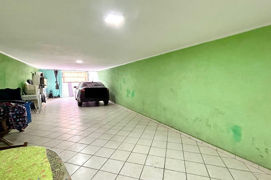 Garagem de casa à venda com 3 quartos, 300m² em Vila Paraiso , Guarulhos