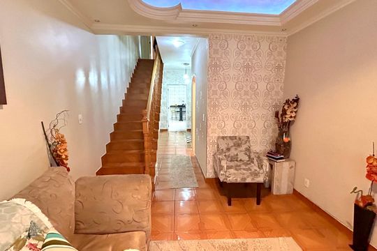 Sala de casa à venda com 3 quartos, 300m² em Vila Paraiso , Guarulhos