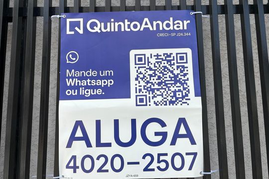 Placa instalada de apartamento para alugar com 1 quarto, 22m² em Vila Prudente, São Paulo
