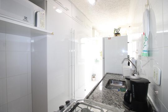 Cozinha de apartamento à venda com 2 quartos, 46m² em Itaquera, São Paulo
