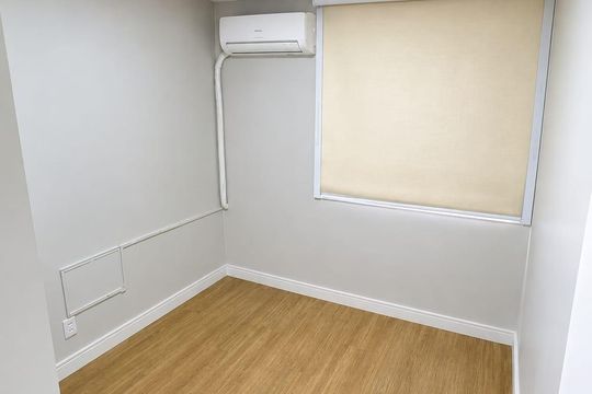 Quarto de apartamento à venda com 2 quartos, 44m² em SQN 410, Brasília