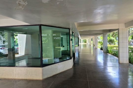 Hall de entrada de apartamento à venda com 2 quartos, 44m² em SQN 410, Brasília